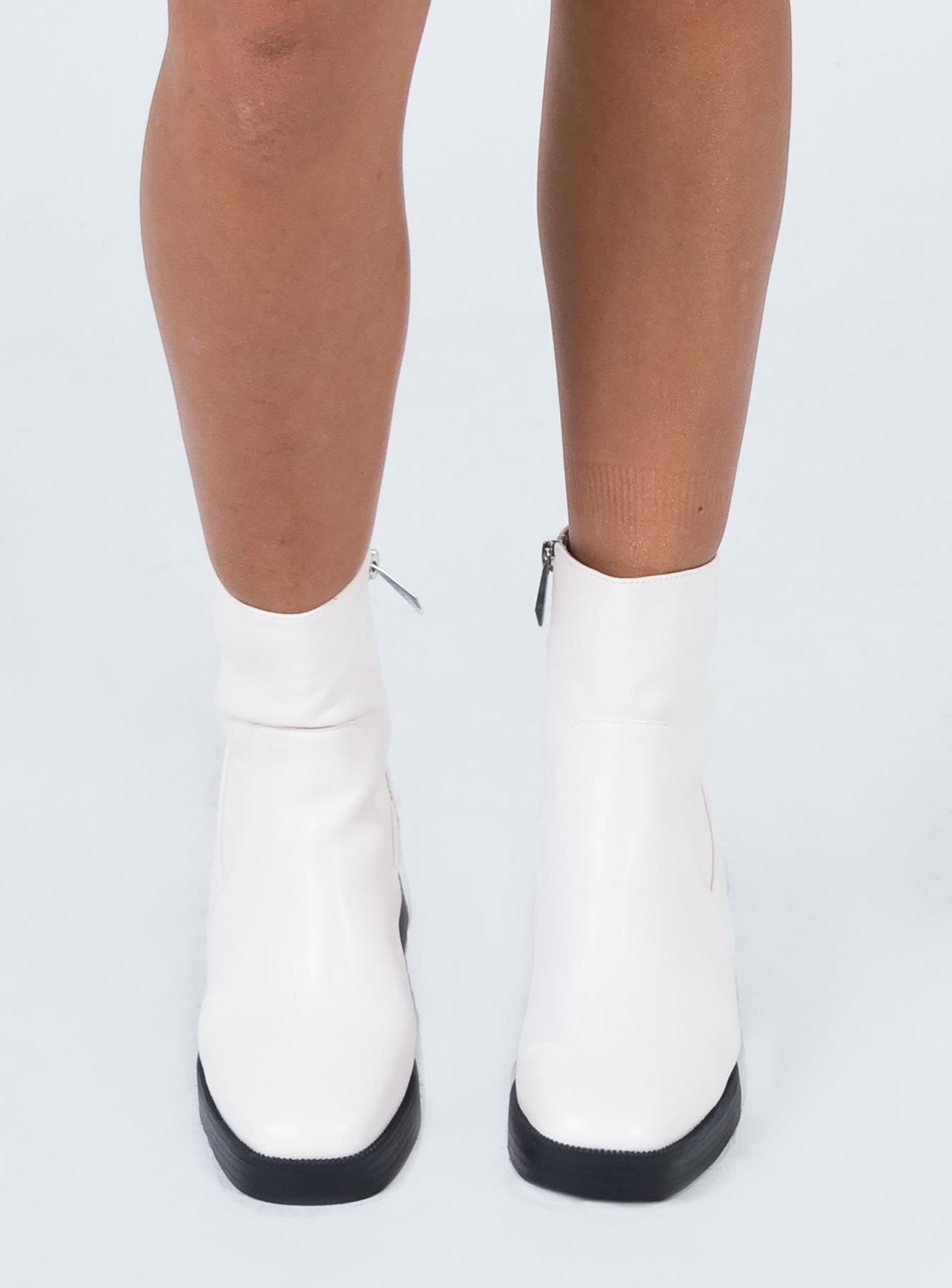 Halo Boots Cream