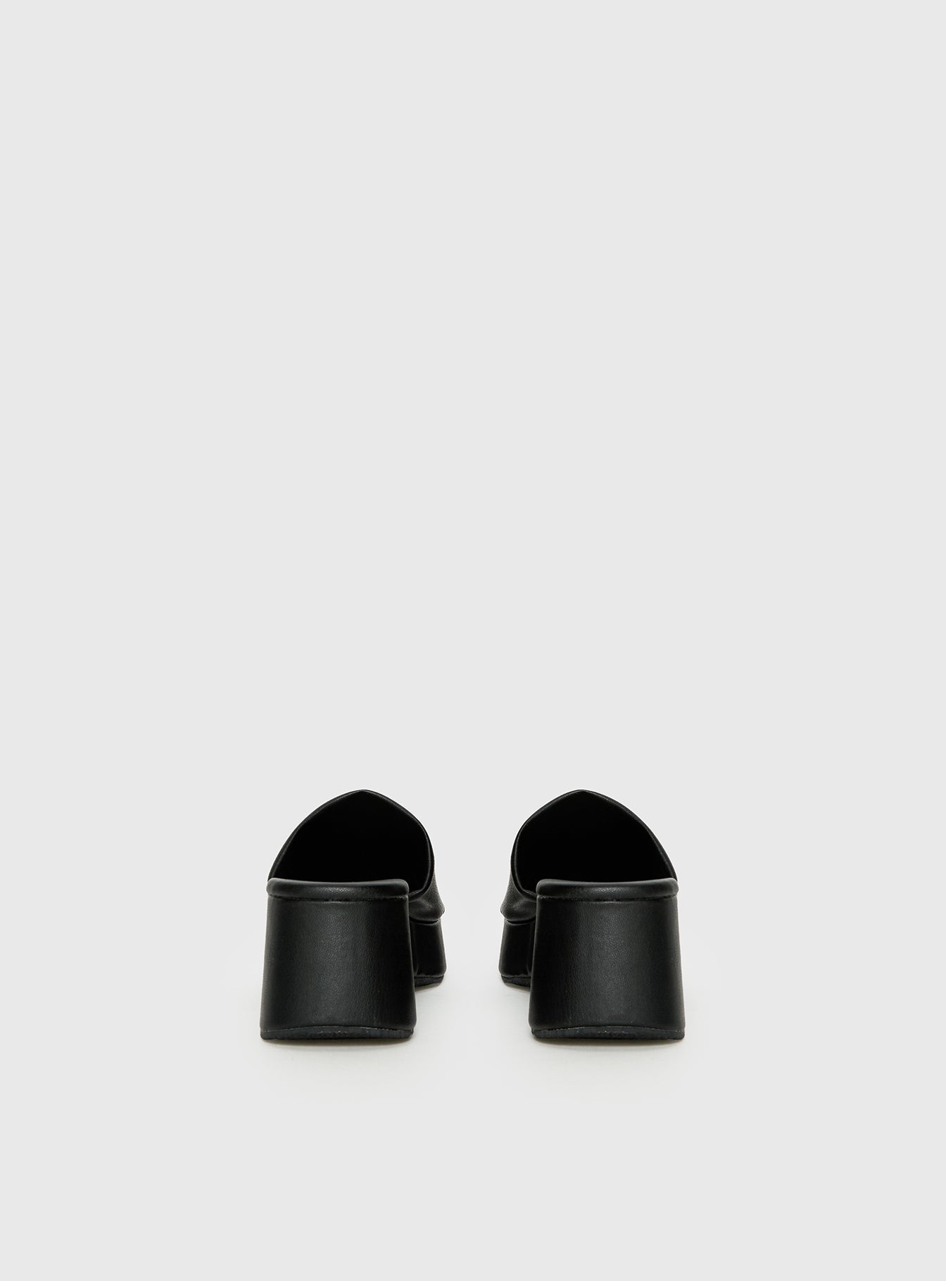 Therapy Cindy Sandals Black
